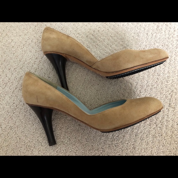 Cupio Shoes - Faux suede Nude pumps
